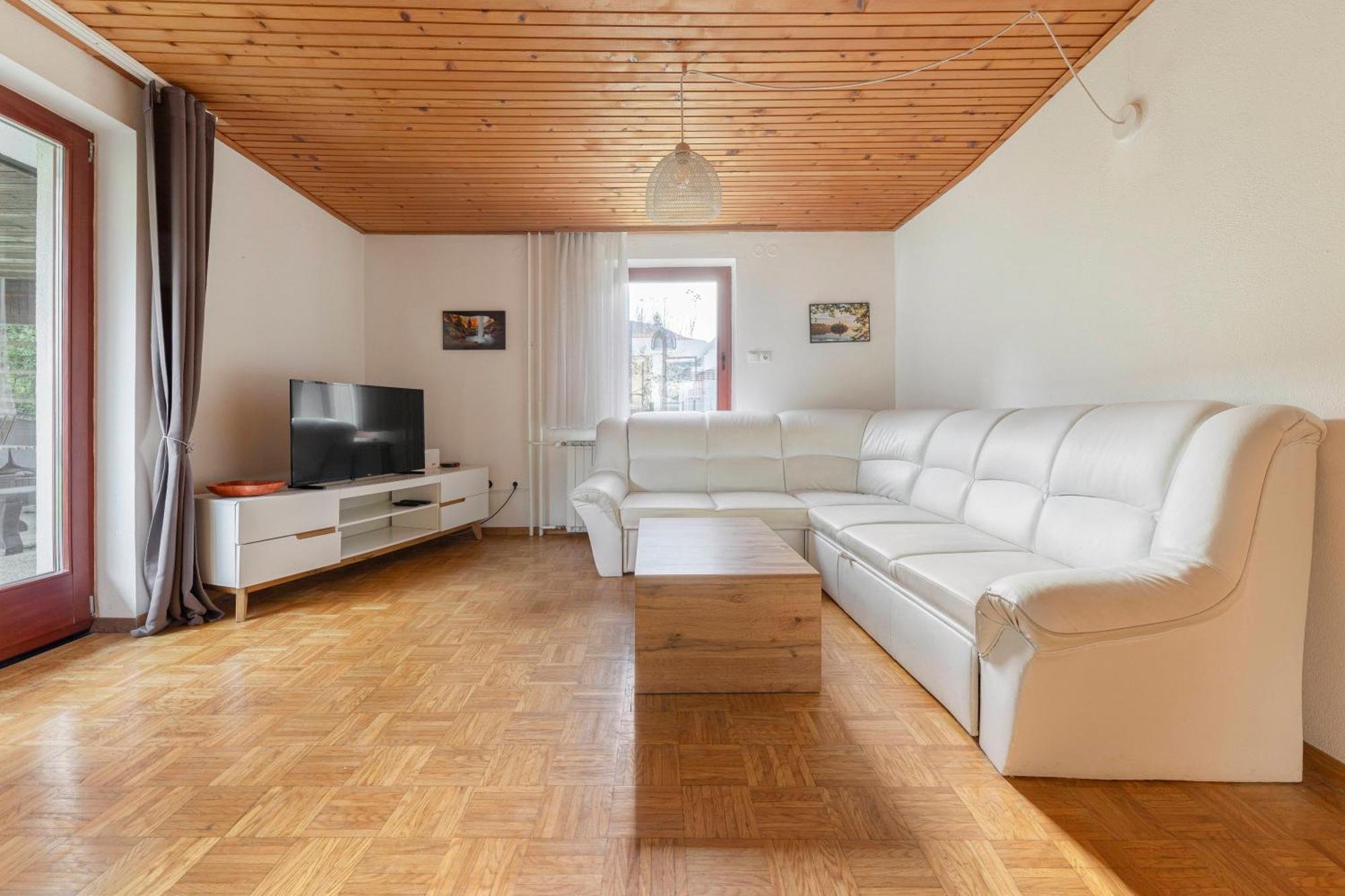 Appleby Apartments Kersnik Bohinj ภายนอก รูปภาพ