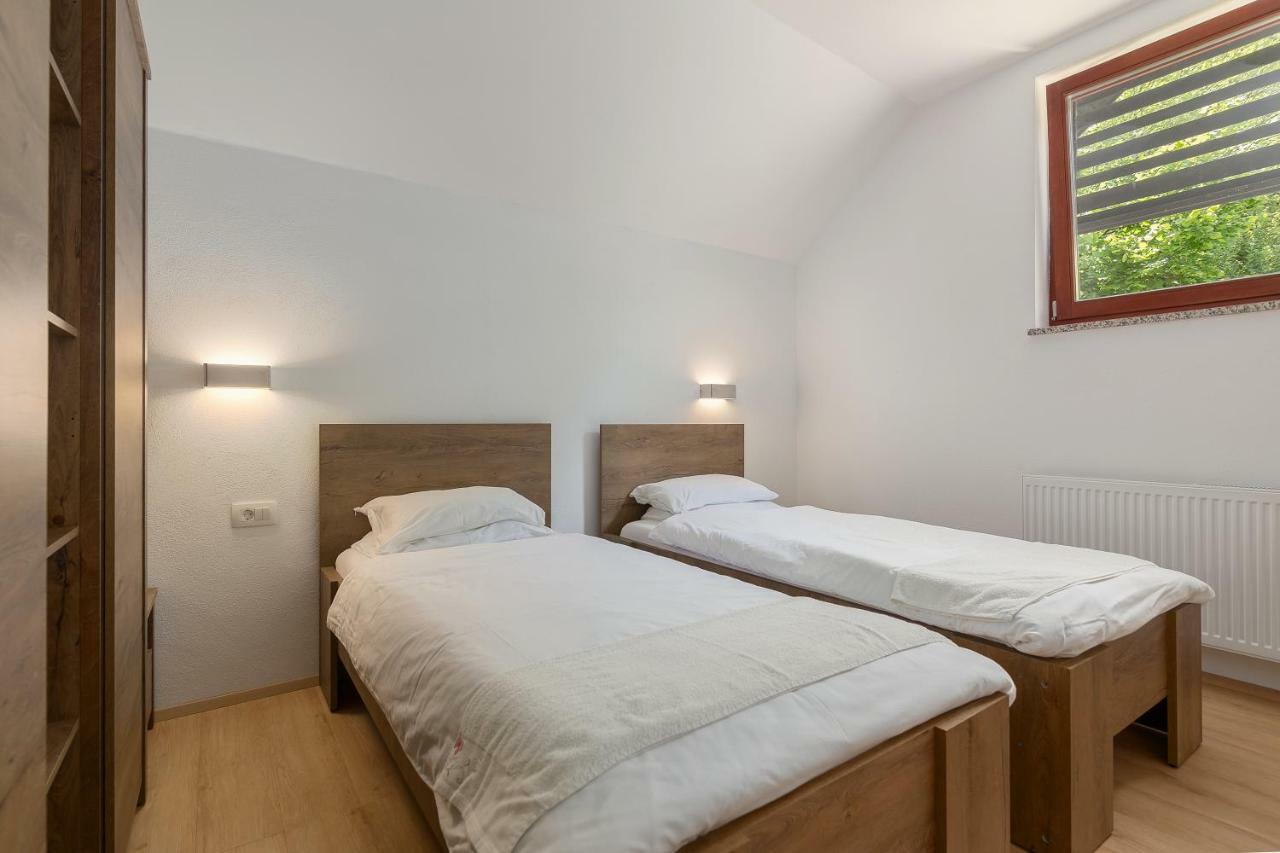 Appleby Apartments Kersnik Bohinj ภายนอก รูปภาพ